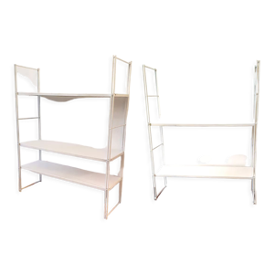 Etagères modulables en métal