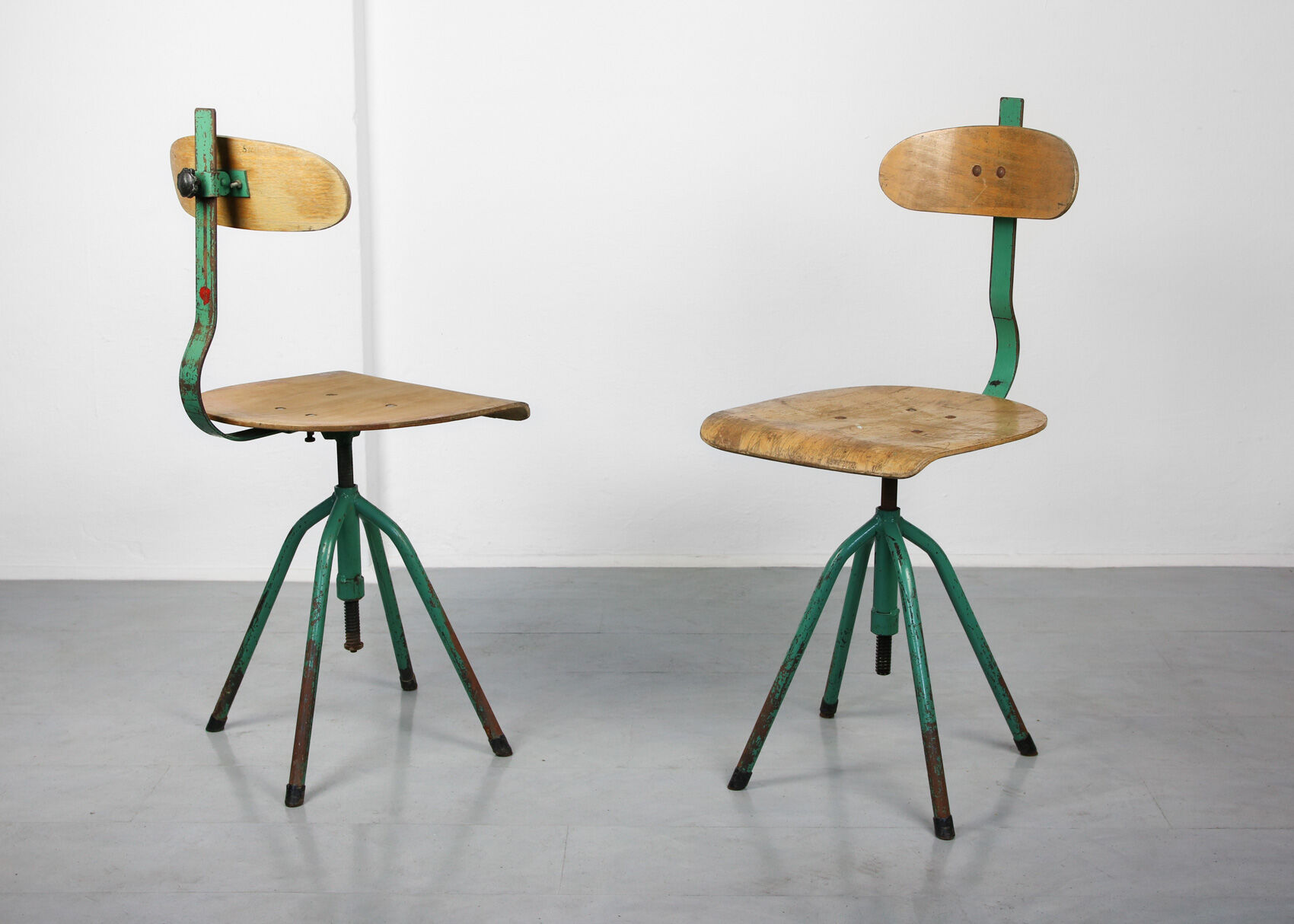 Set of 2 industrial mint green swivel chairs, 1960