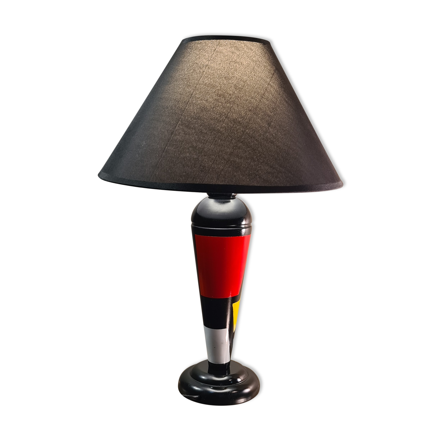 Lamp, eletricity to the standard