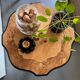 Guéridon ancien rénové avec marqueterie fleur