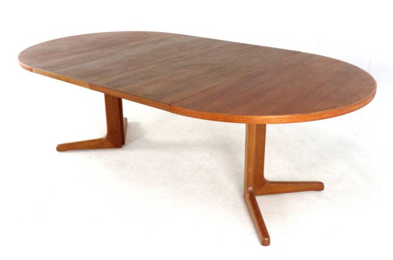 S. Burchardt Nielsen round (2x) extendable dining table danish design teak