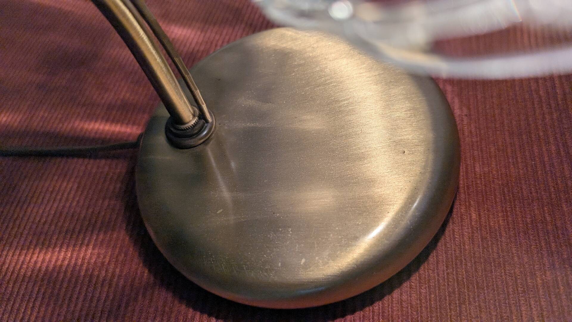 Lampe vintage en laiton et cristal taillé