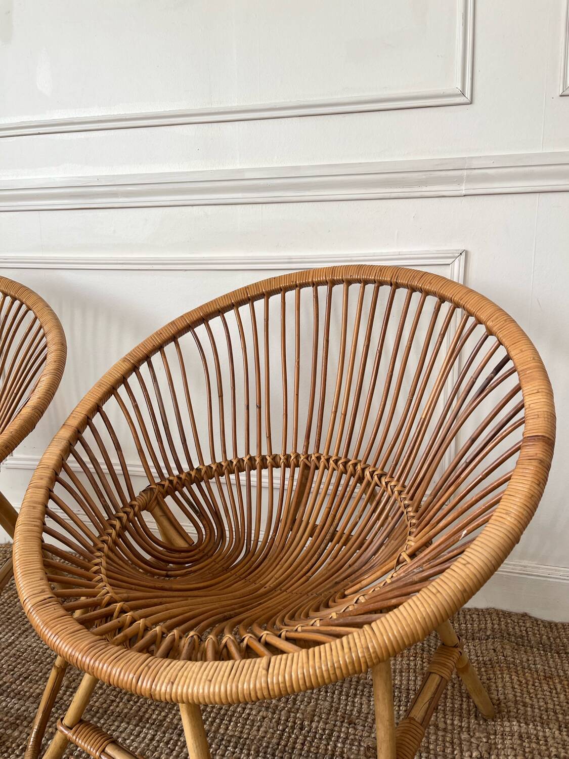 Paire de fauteuils corbeille en rotin , années 50-60