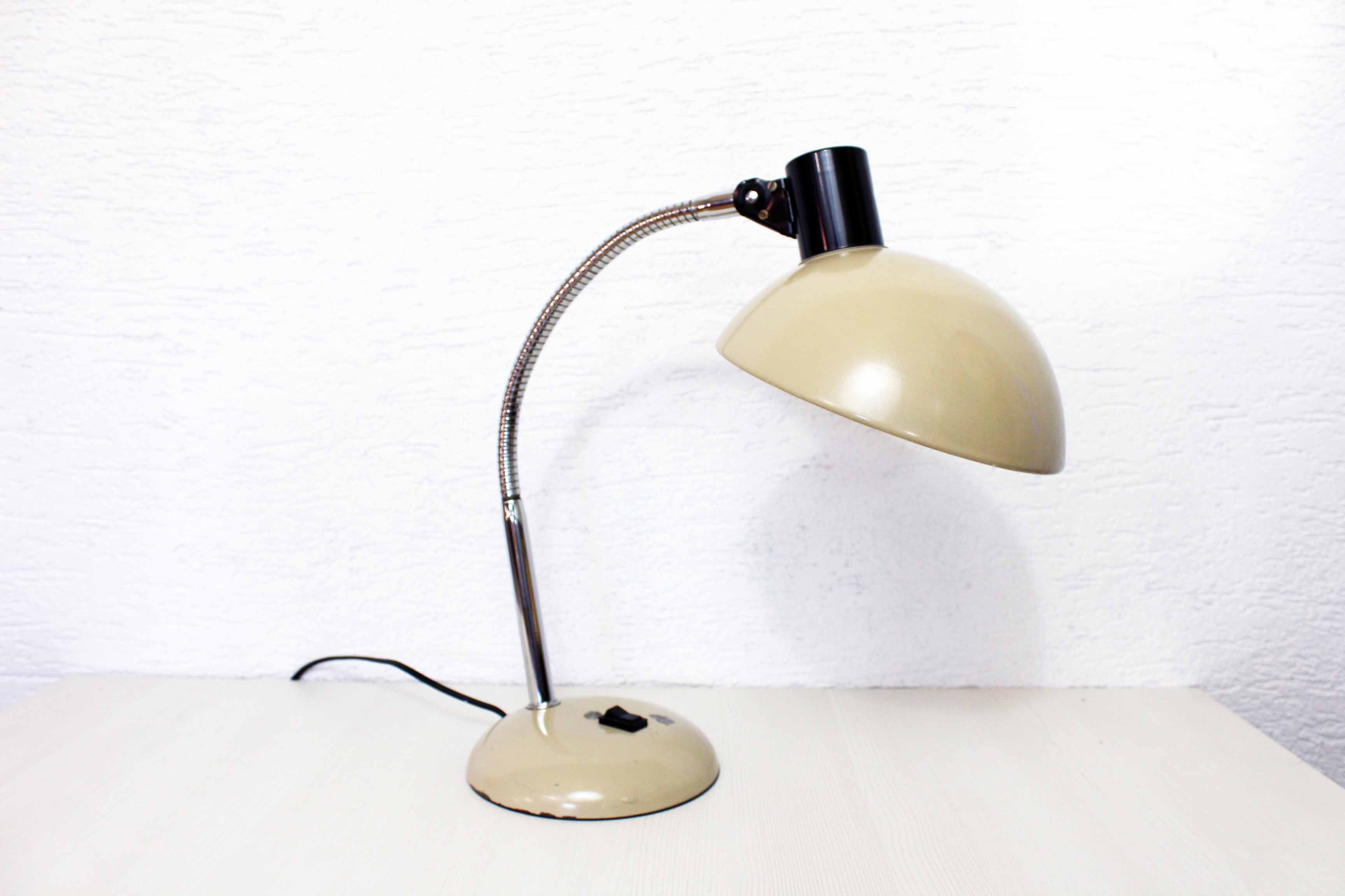 Workshop or office lamp of the Sarlam brand