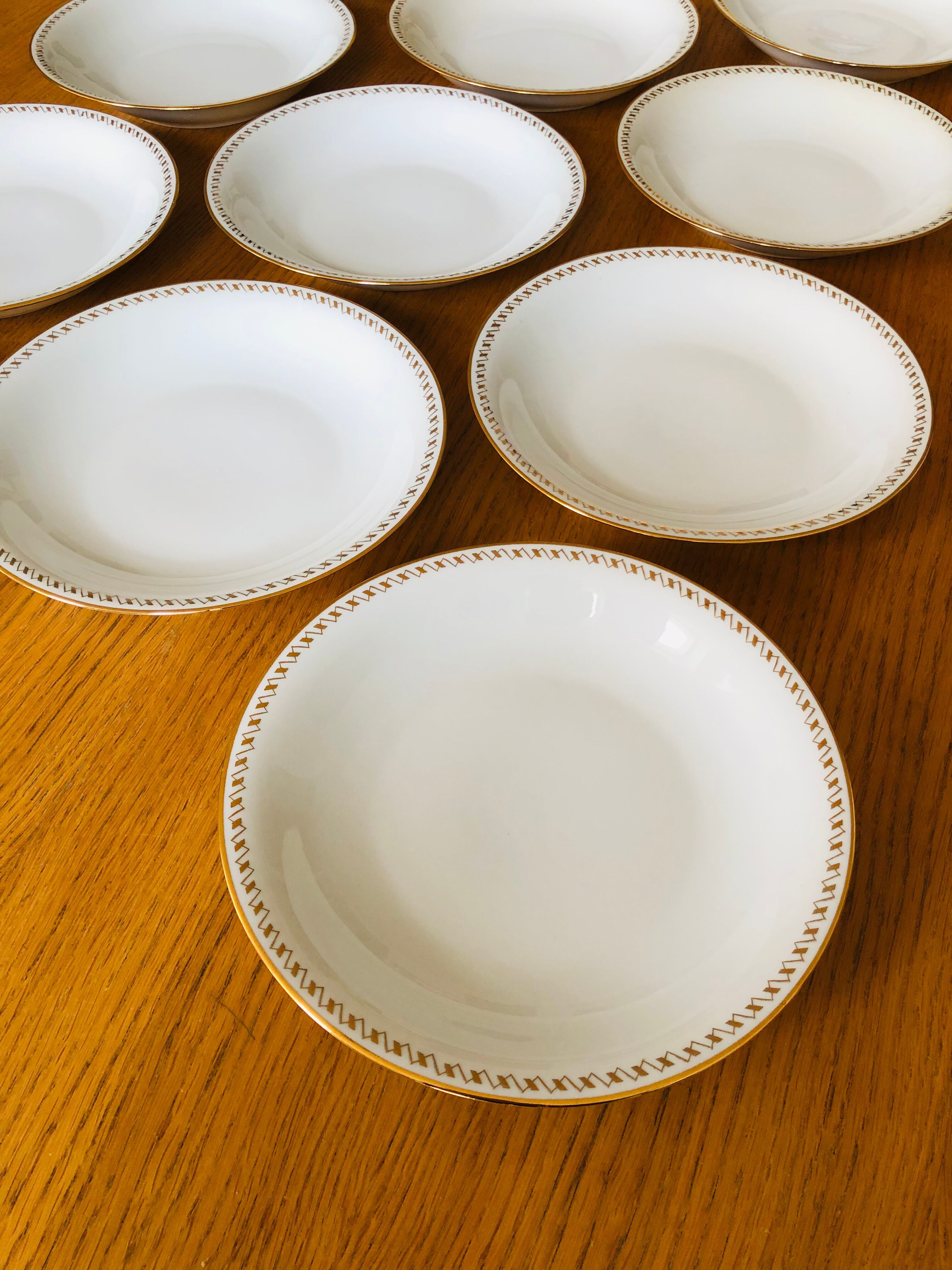 Hollow porcelain plate by Sologne Larchevêque