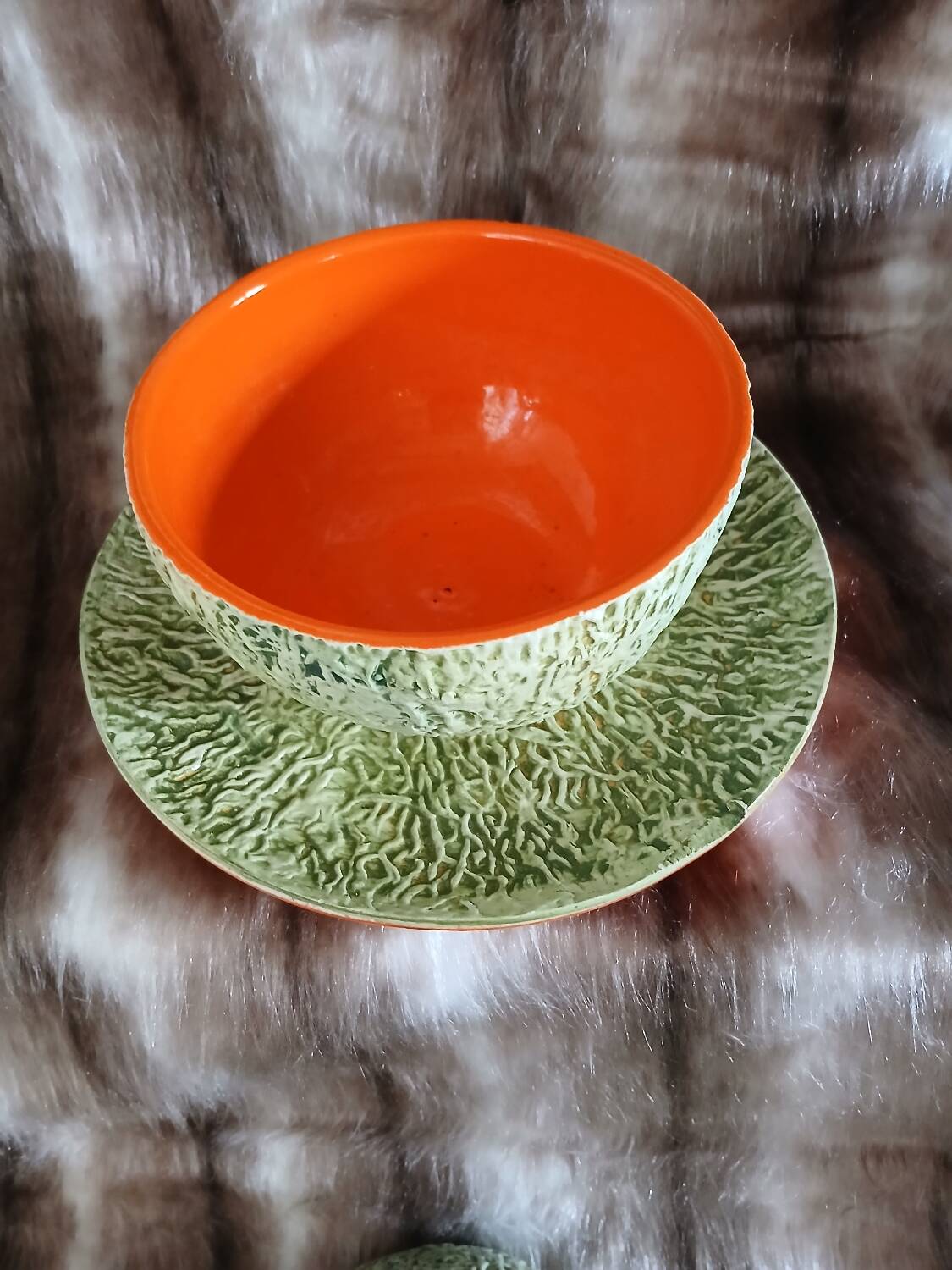 Old pottery ice bucket in majolica