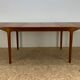 Table à manger vintage du milieu du siècle McIntosh