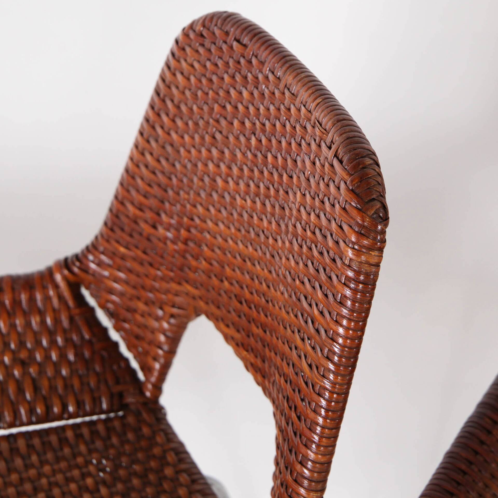 Suite de 4 chaises en rotin et chrome