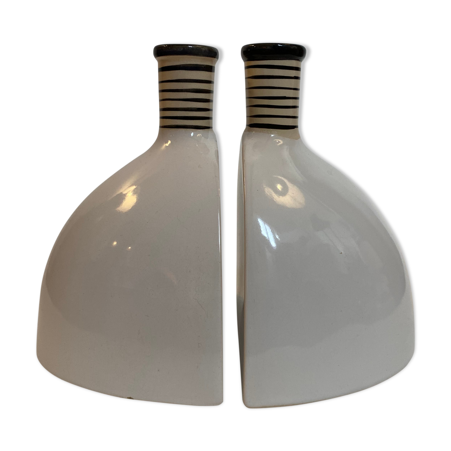 Duo ceramic vases