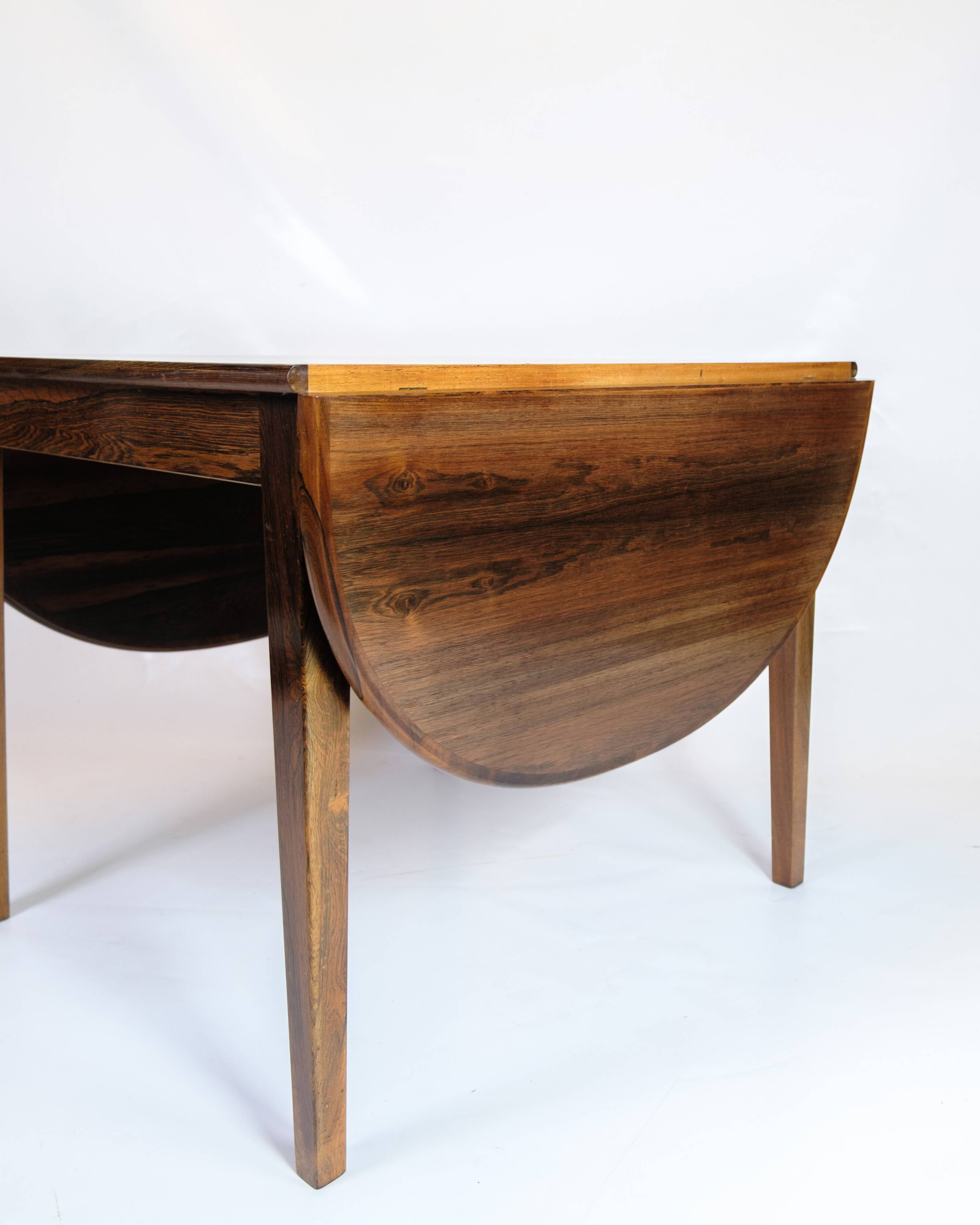 Dining table with drop leaves - Rosewood - Danish design - 1960s