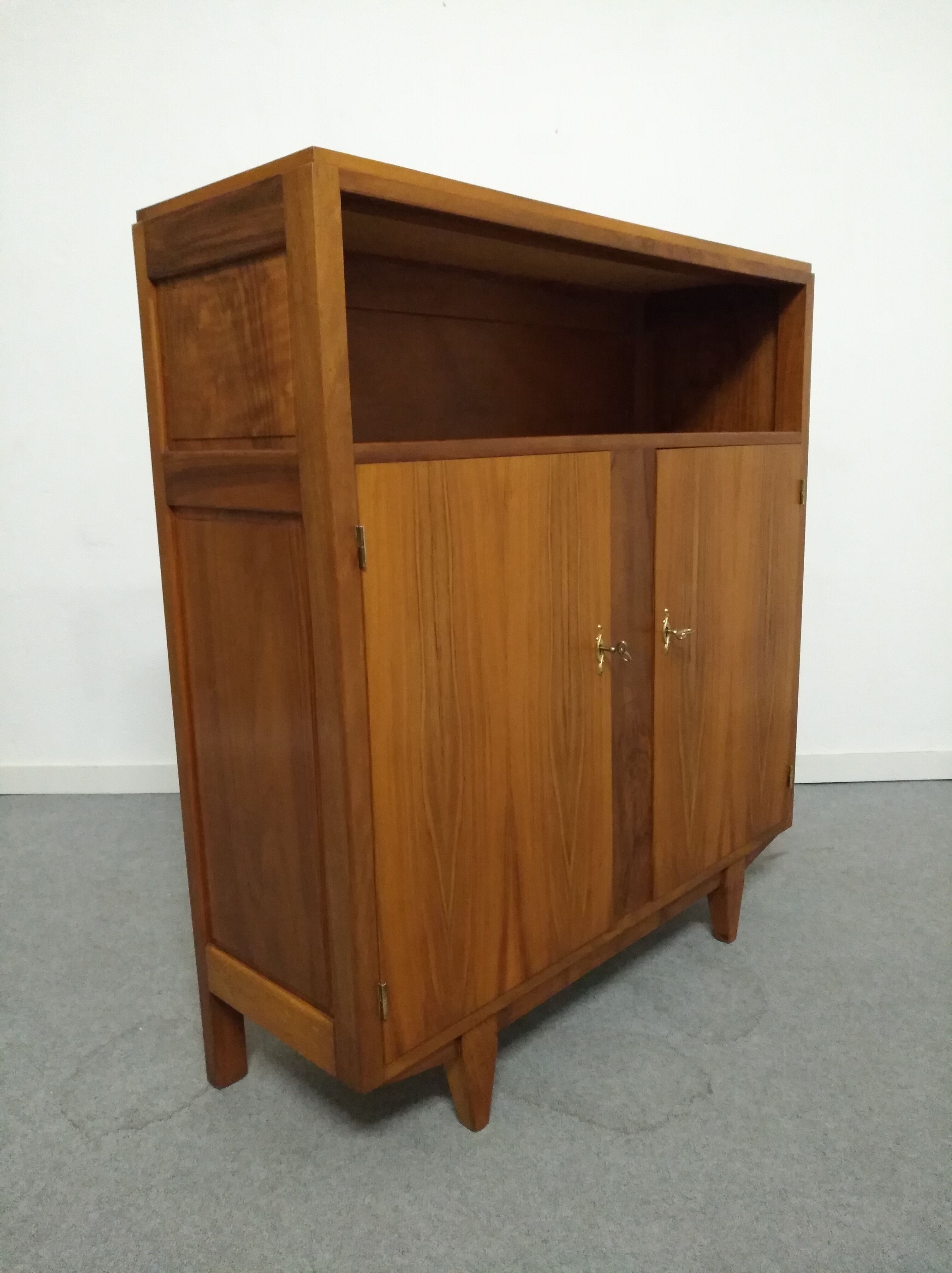 Buffet from the 50s/60s