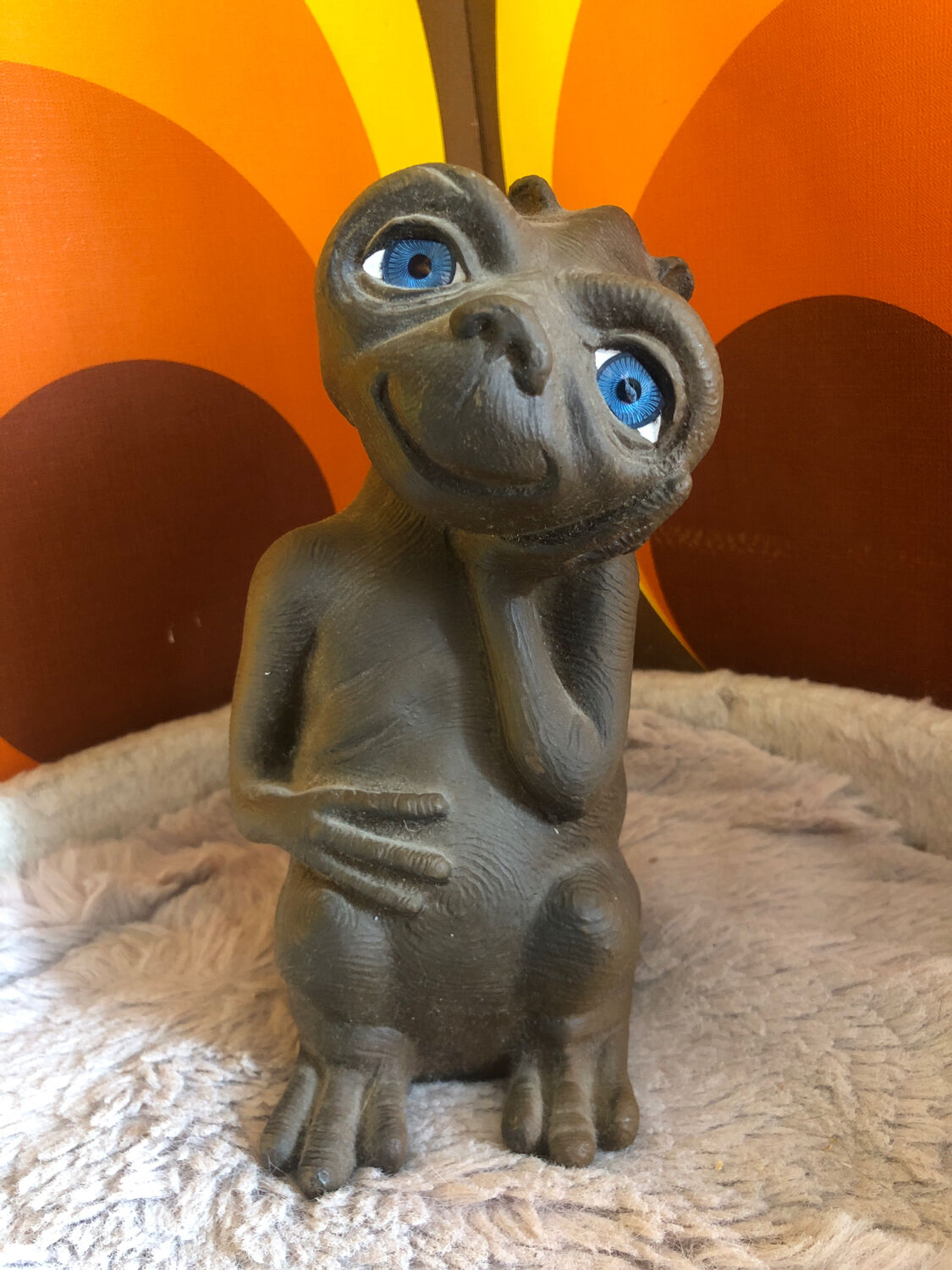 Official figurine ET the extra terrestrial numbered removal model