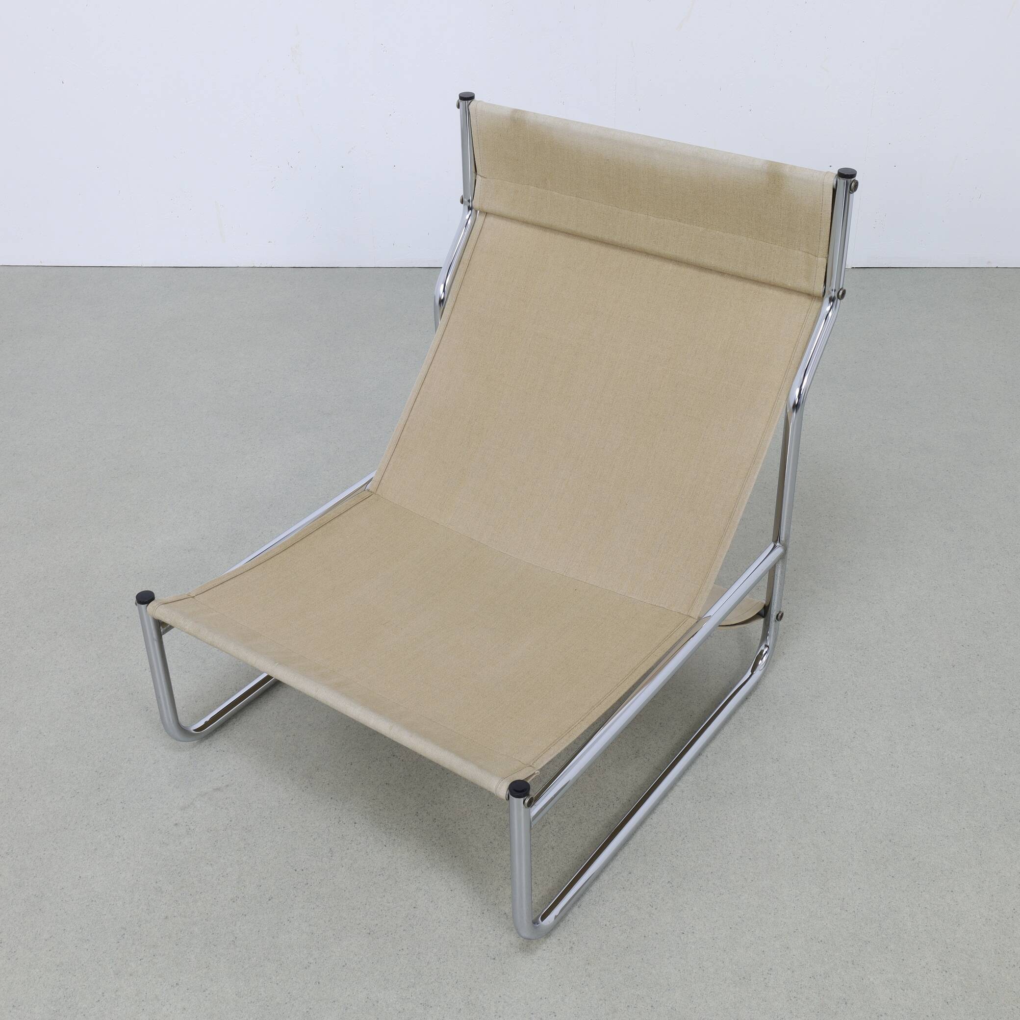 2x vintage lounge chair in chrome, 1970s new cussions