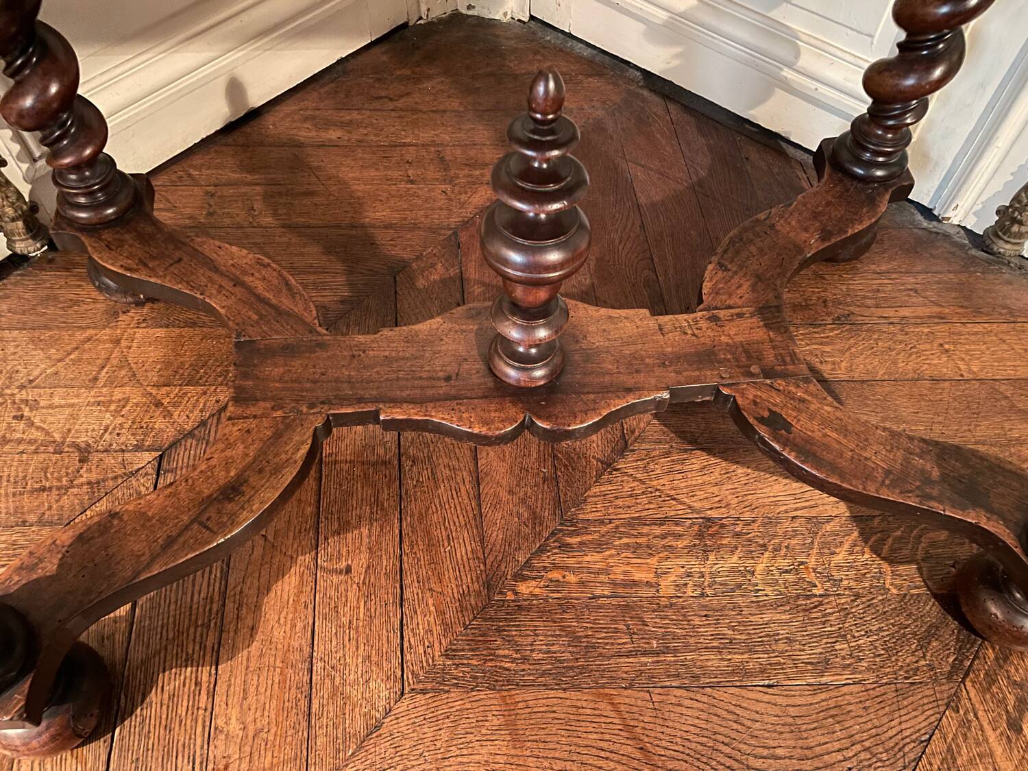Table, Louis XIII desk