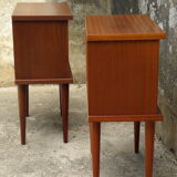 Pair of bedside tables feet spindles 70s