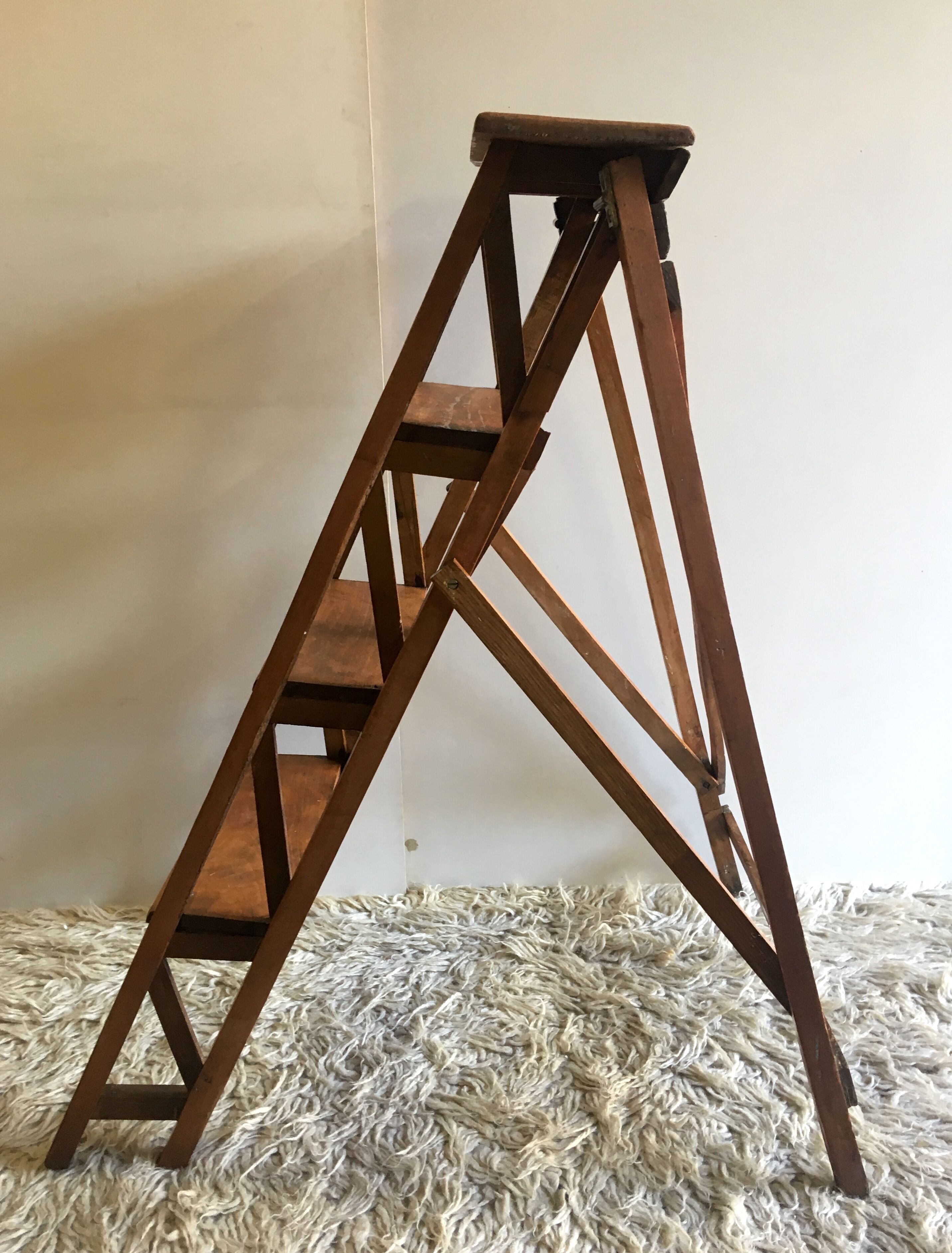 Vintage painter's step - mid. 20th