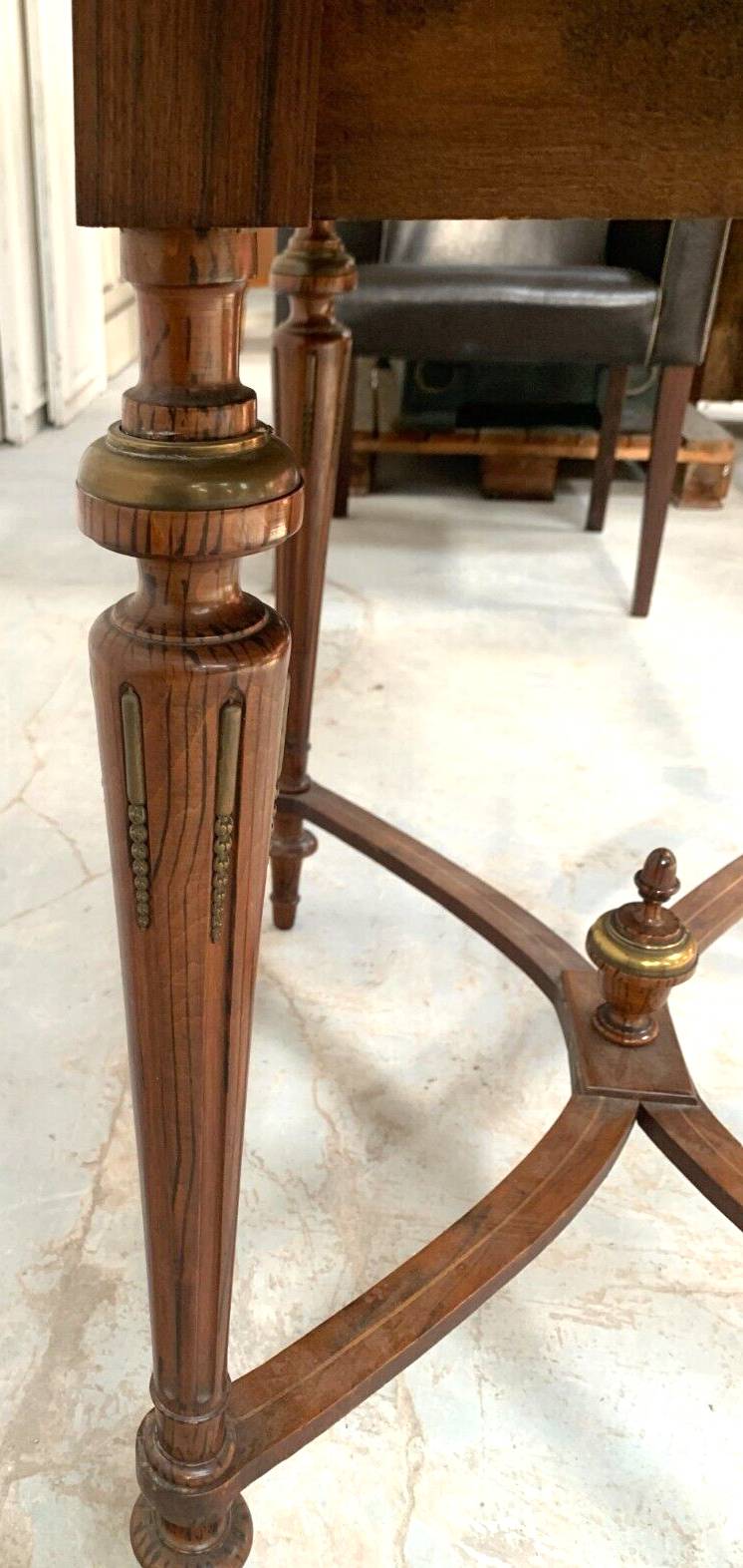 Napoleon III style desk table with 20th century inlaid top