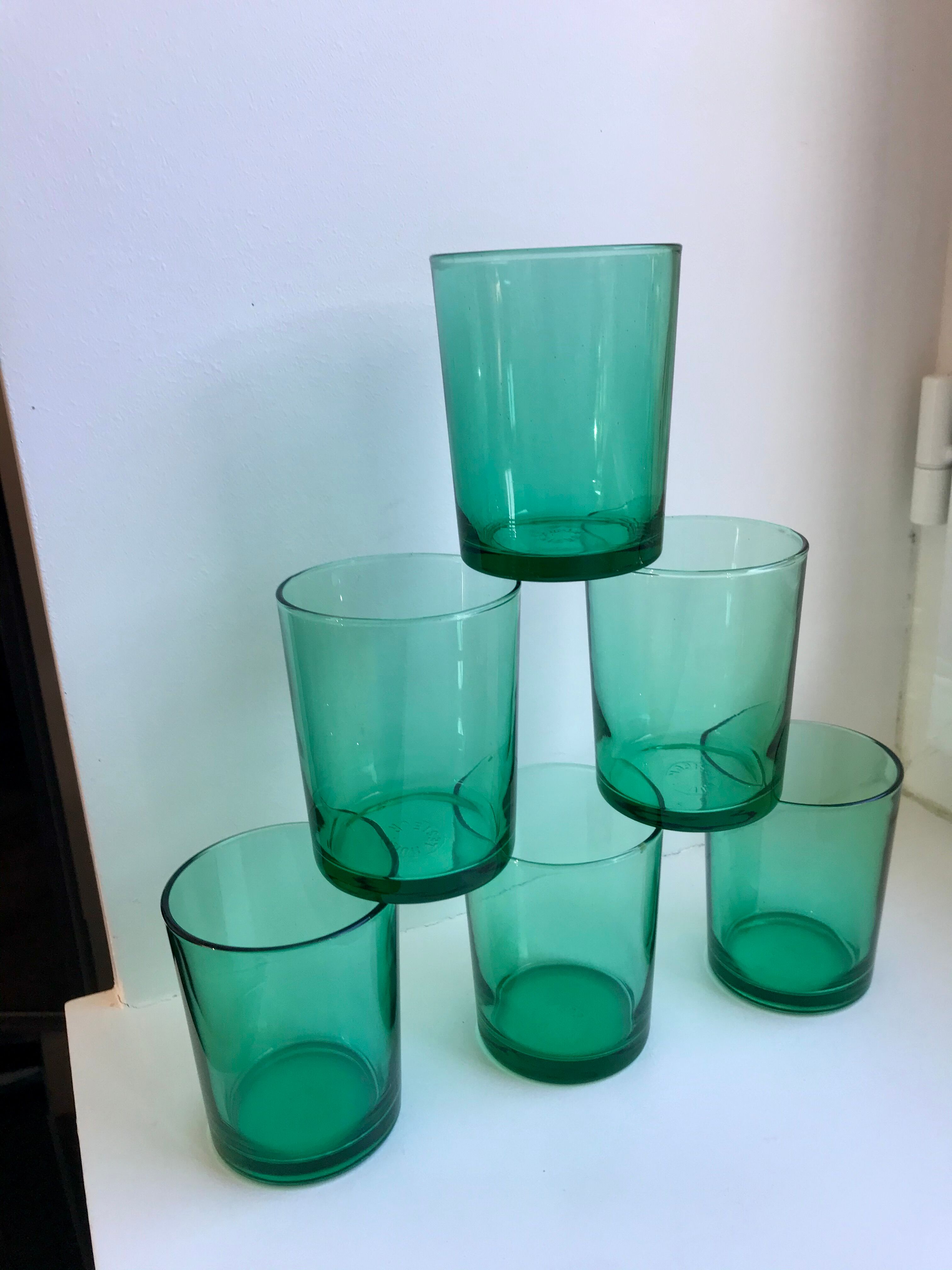 Lot de 6 verres à eau en verre vert anneées 70