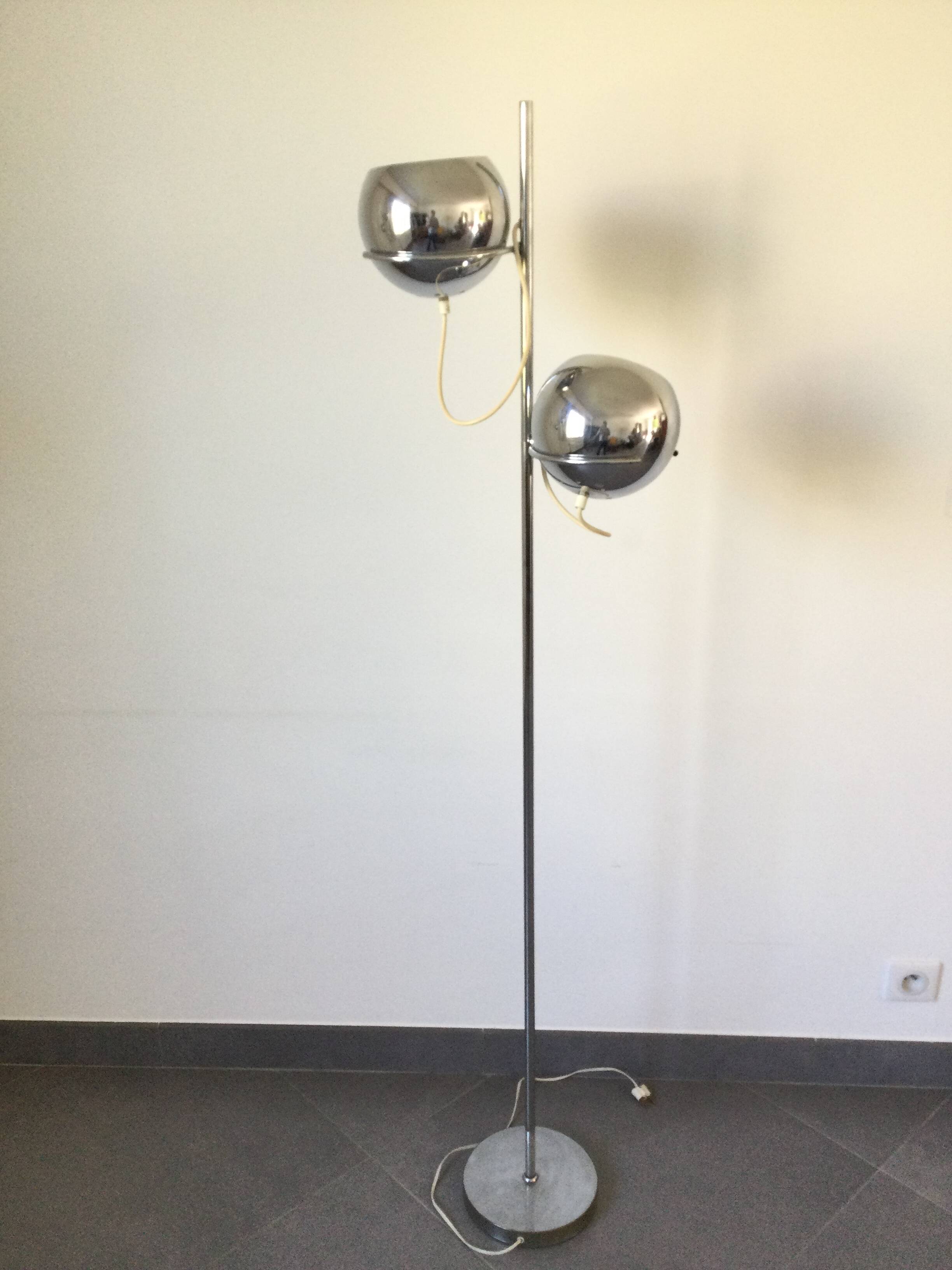 Lampadaire en métal chromé eyeball
