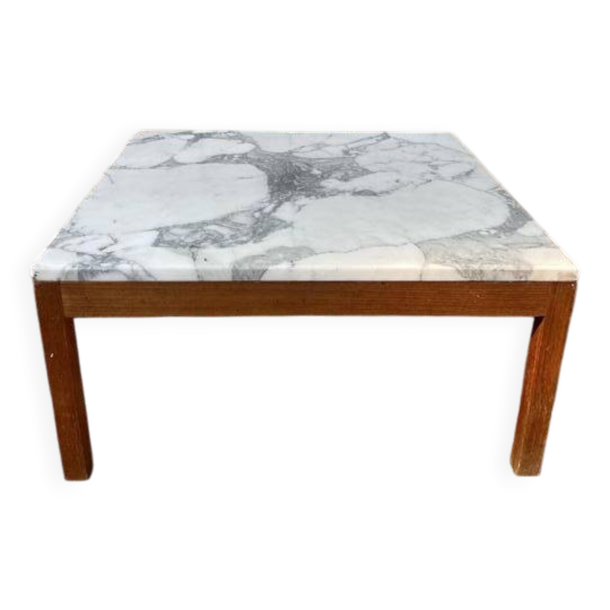 Table basse scandinave avec marbre