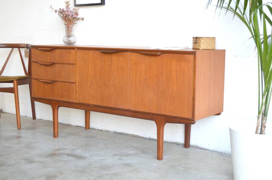 Teak sideboard by McIntosh * 152 cm