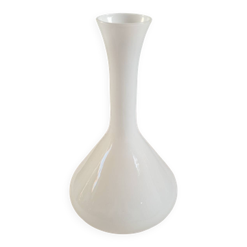 Vase with only flowers