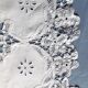 Long centerpiece in luxury lace