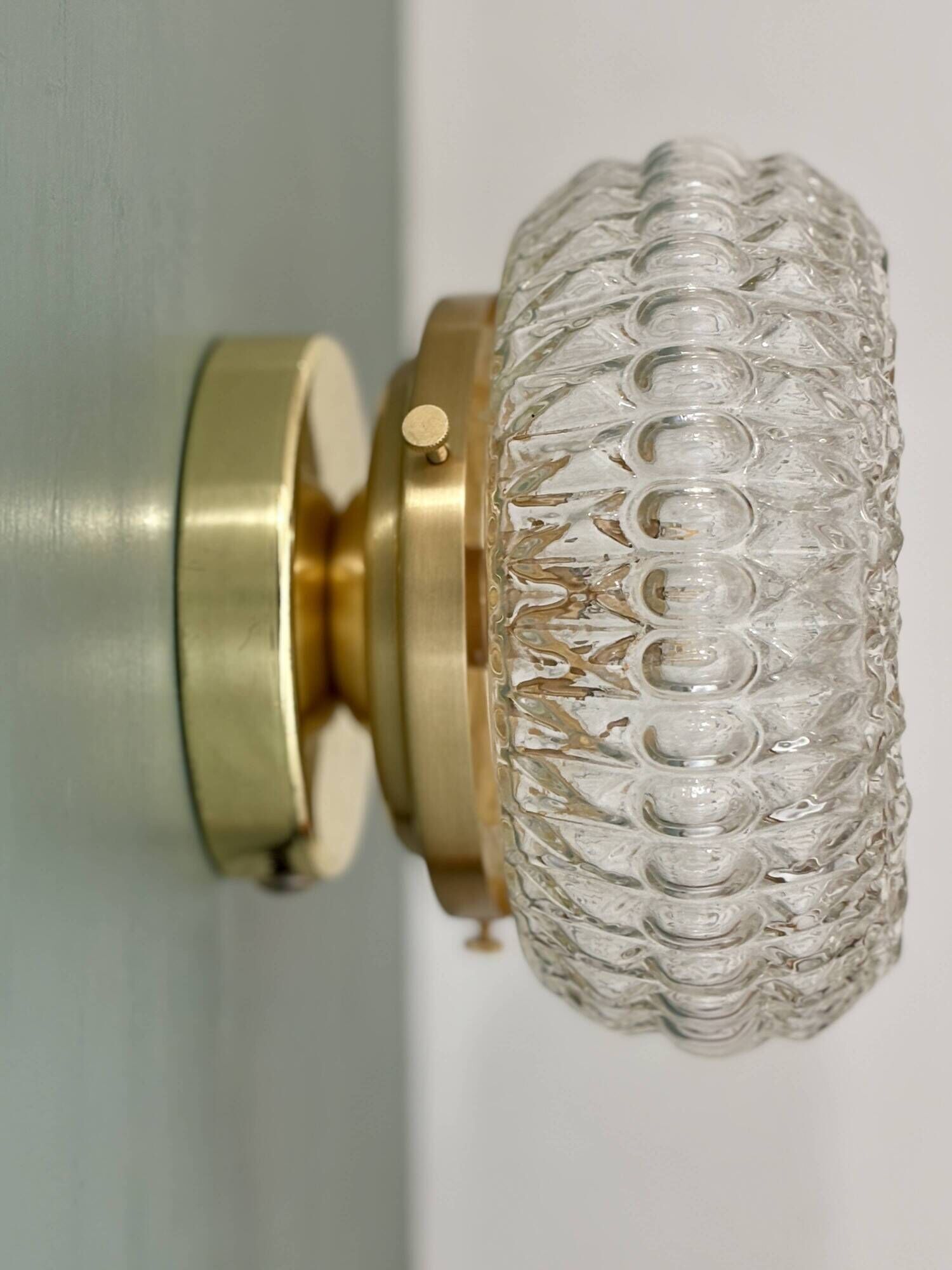 Vintage glass moulded globe wall or ceiling light (PLAFF1)