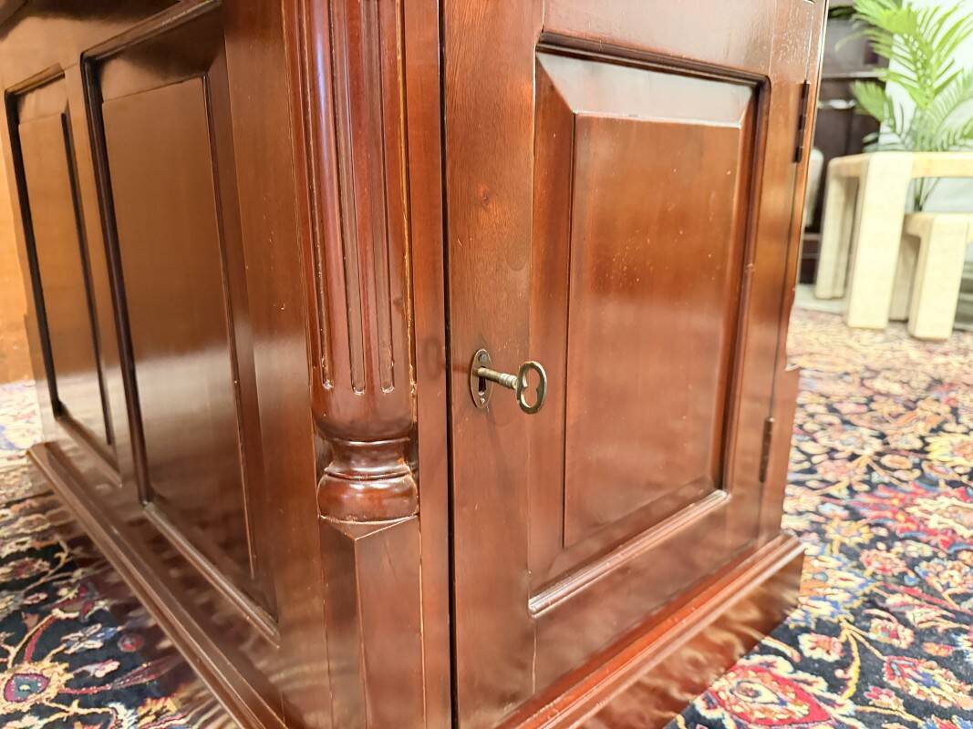 Classic English Chesterfield Partnerdesk Desk