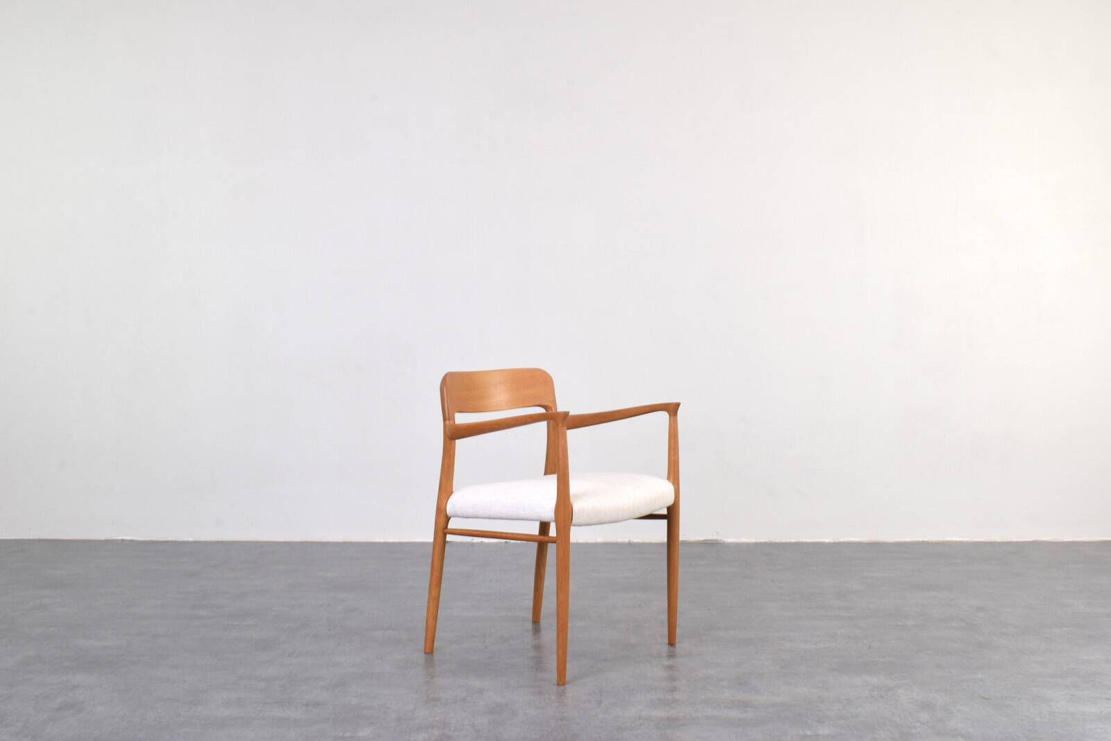Chaise de salle à manger danoise modèle 56 par Niels O. Møller pour J.L. Møllers, années 1950.