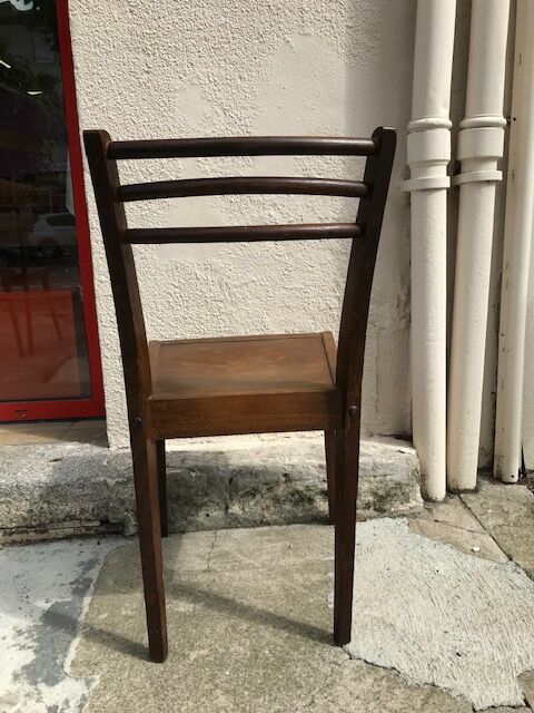 Lot of 6 Stella model chairs stamped Stella