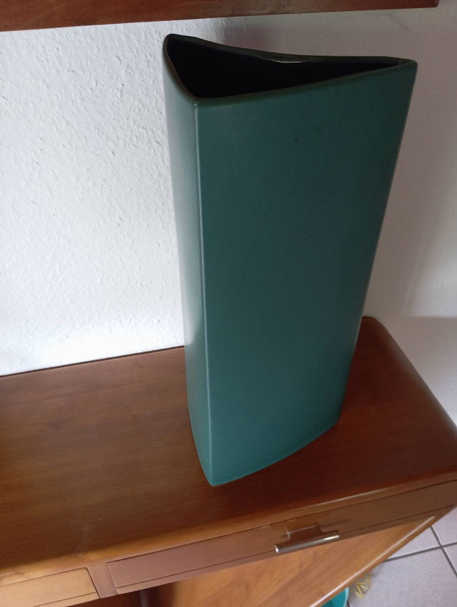 Large vase from the 80s