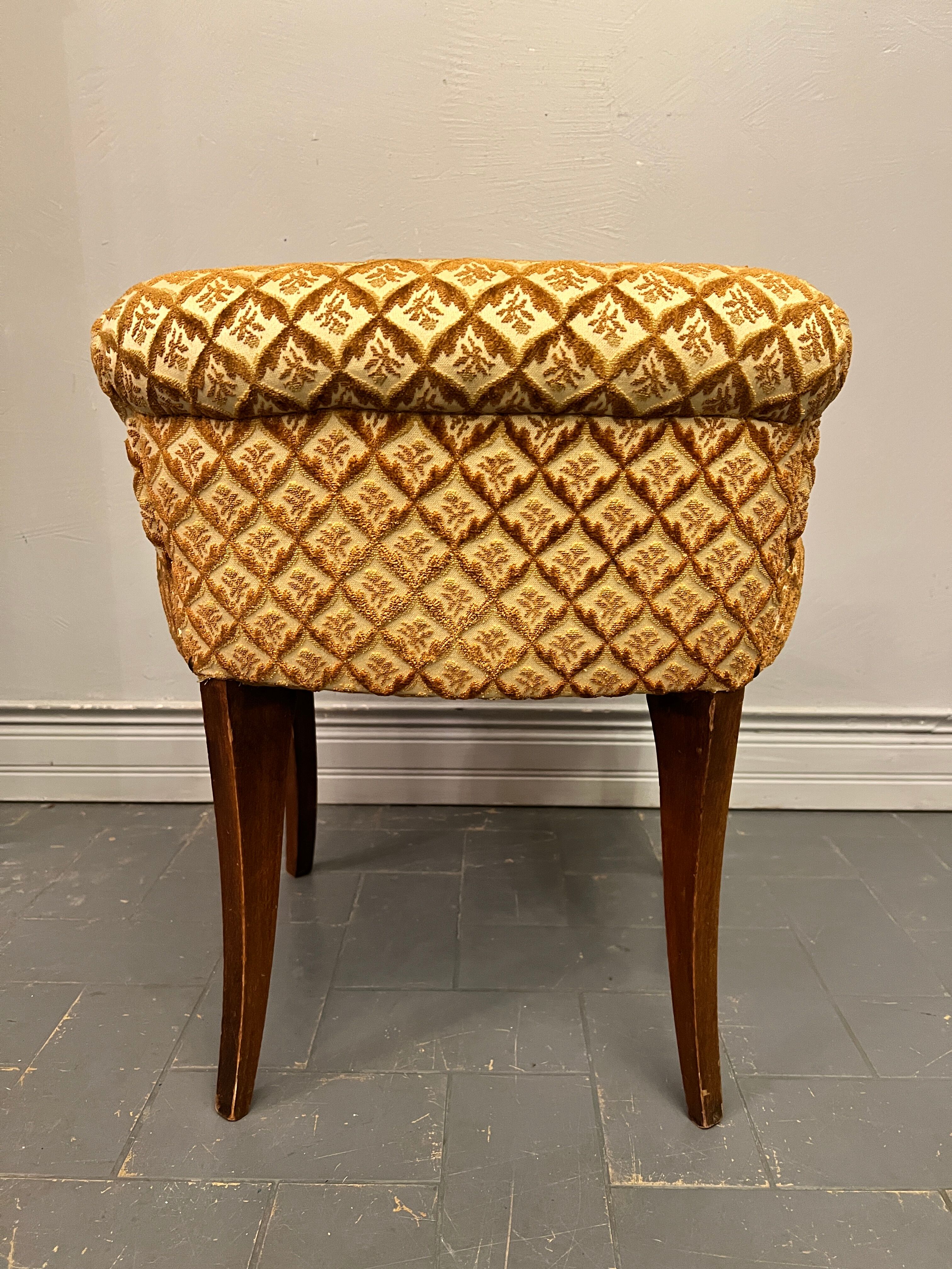 Antique toad armchair