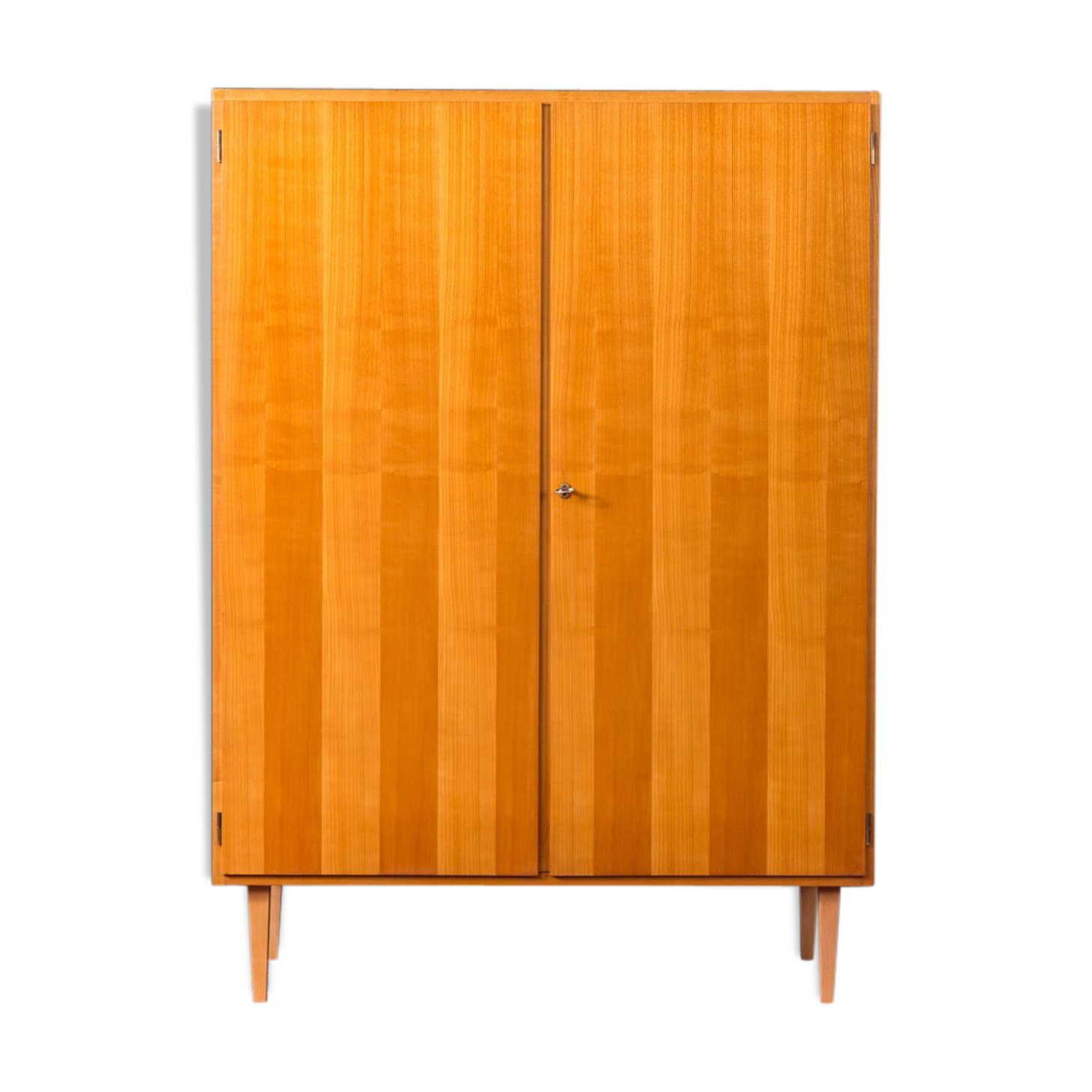 Dresser from the 1950s