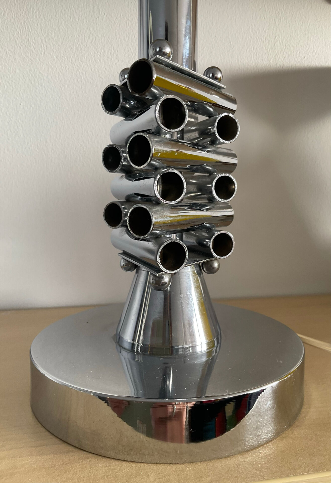1970s Italian chrome metal lamp base