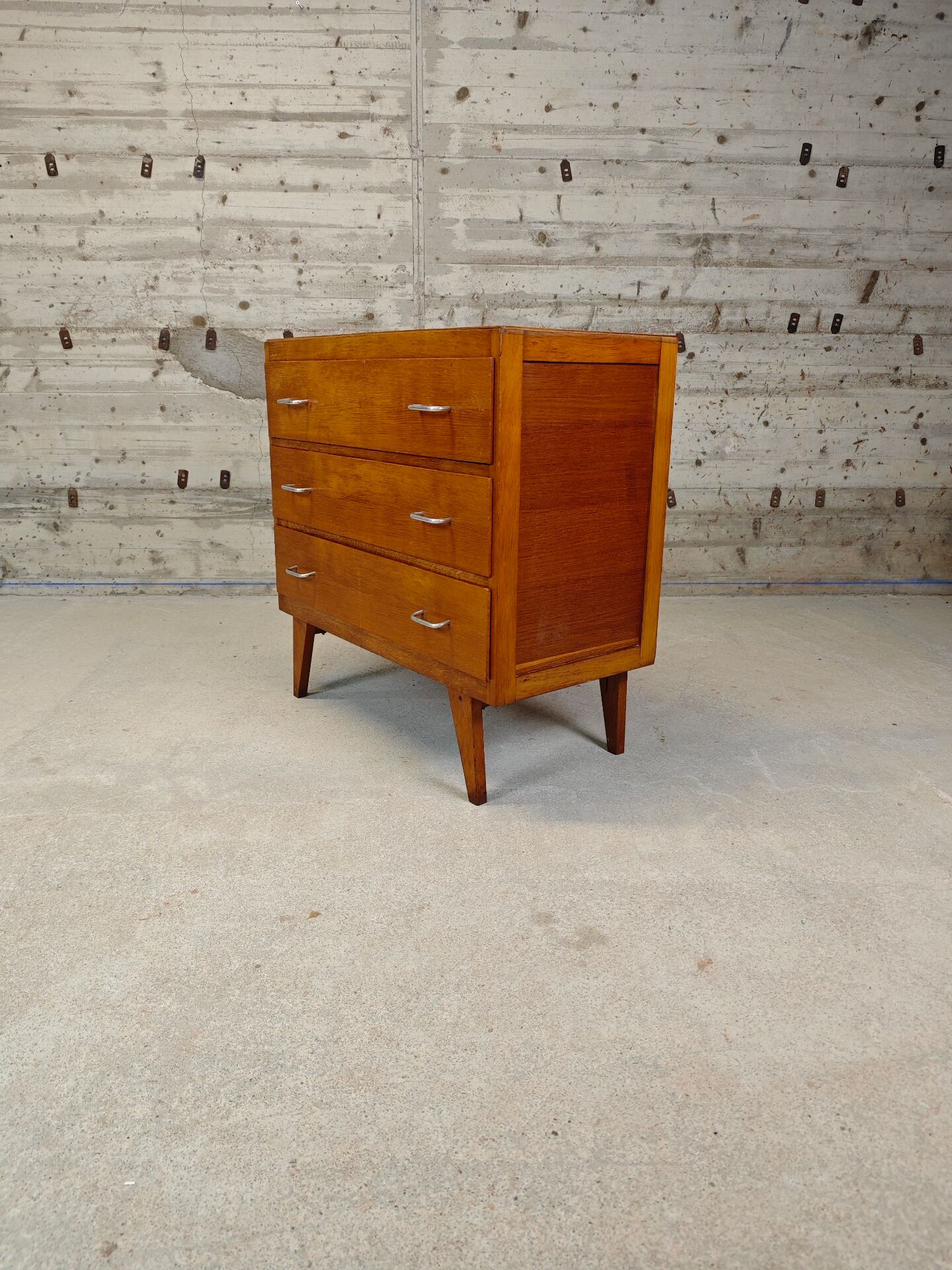 Vintage chest of drawers
