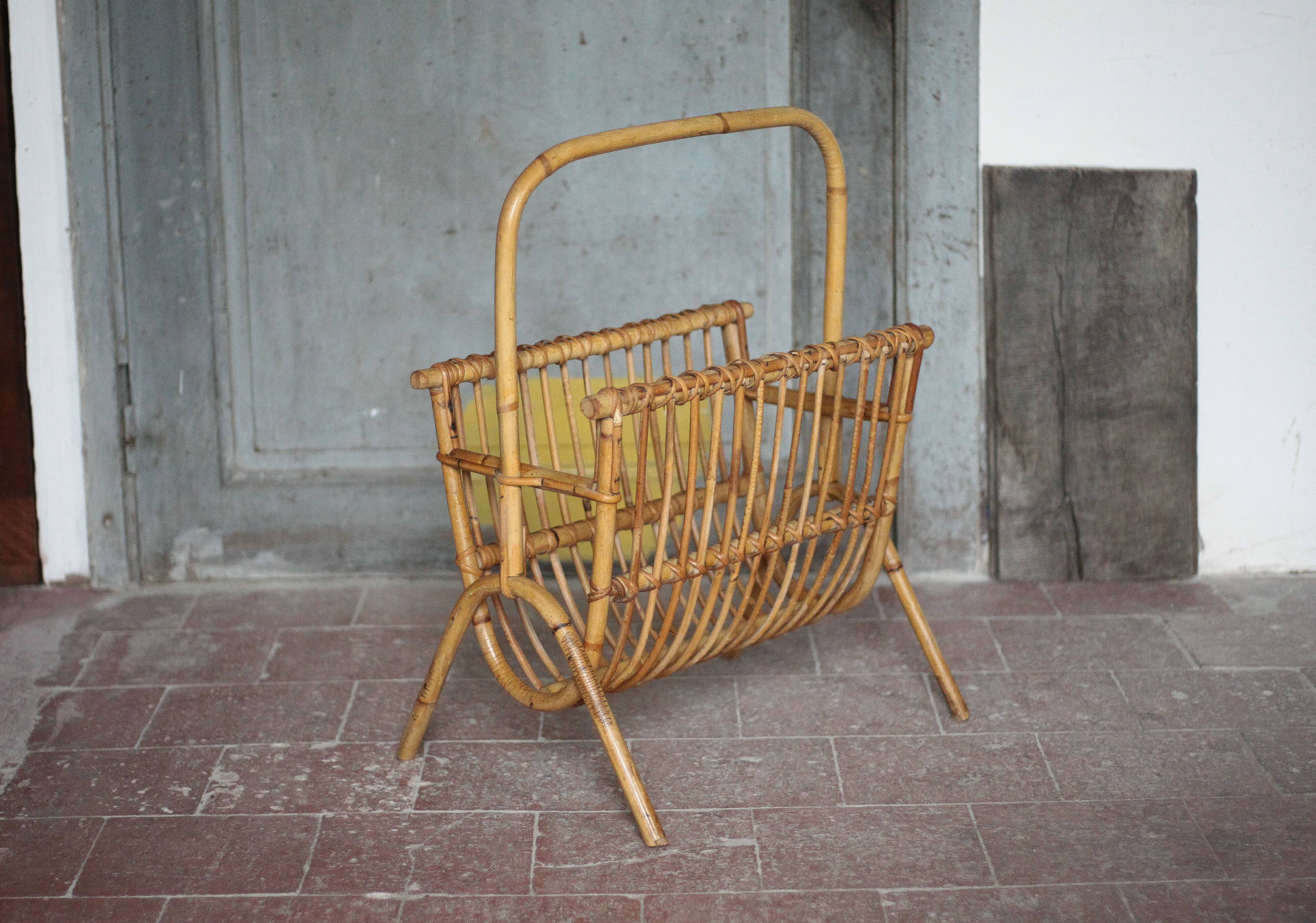 Rattan magazine holder, wicker magazine holder, magazine storage, magazine rack