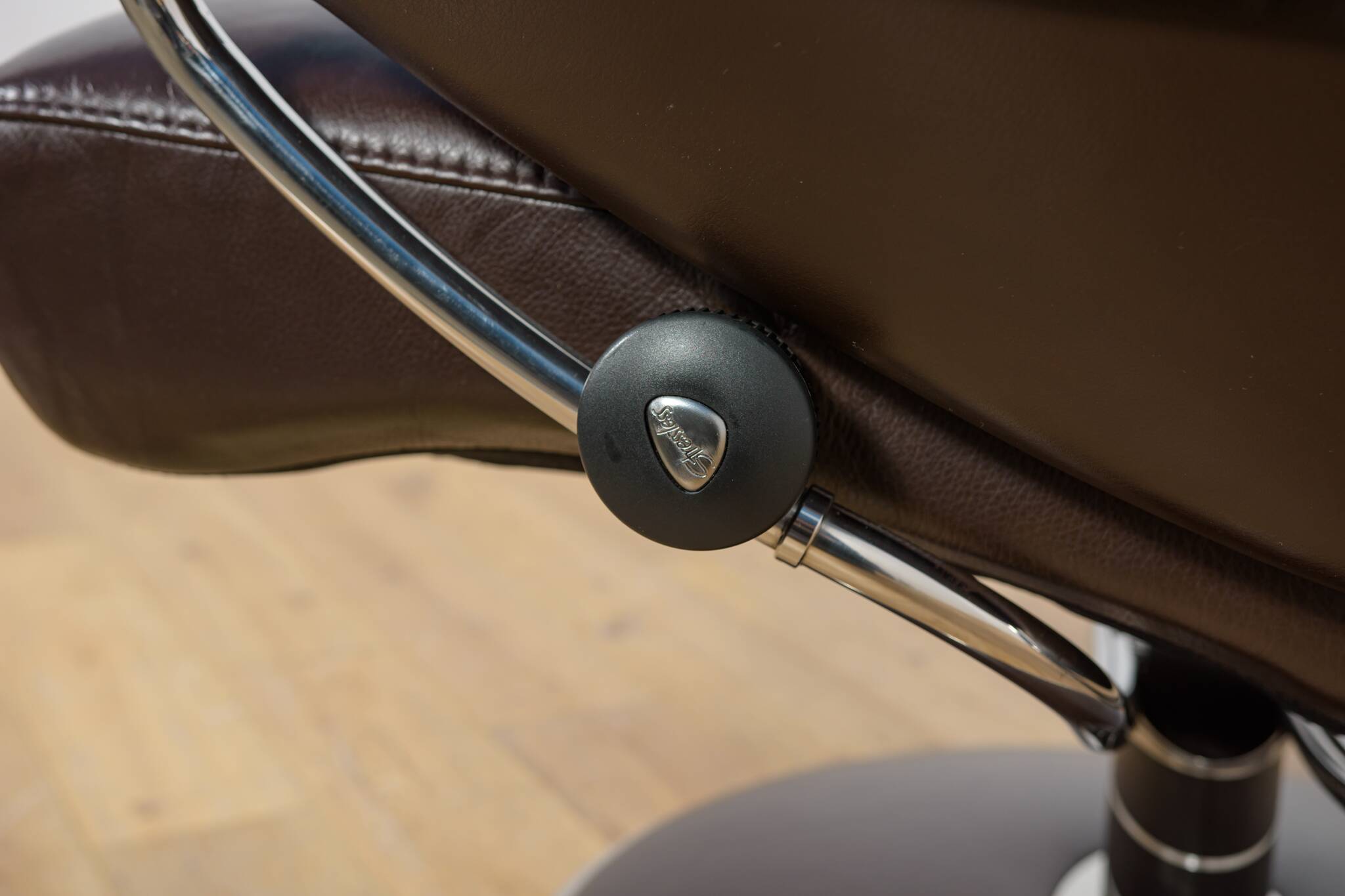 Ergonomic Lounge Chair with Ottoman Model from Ekornes Stressless, 2000s, Set of 2