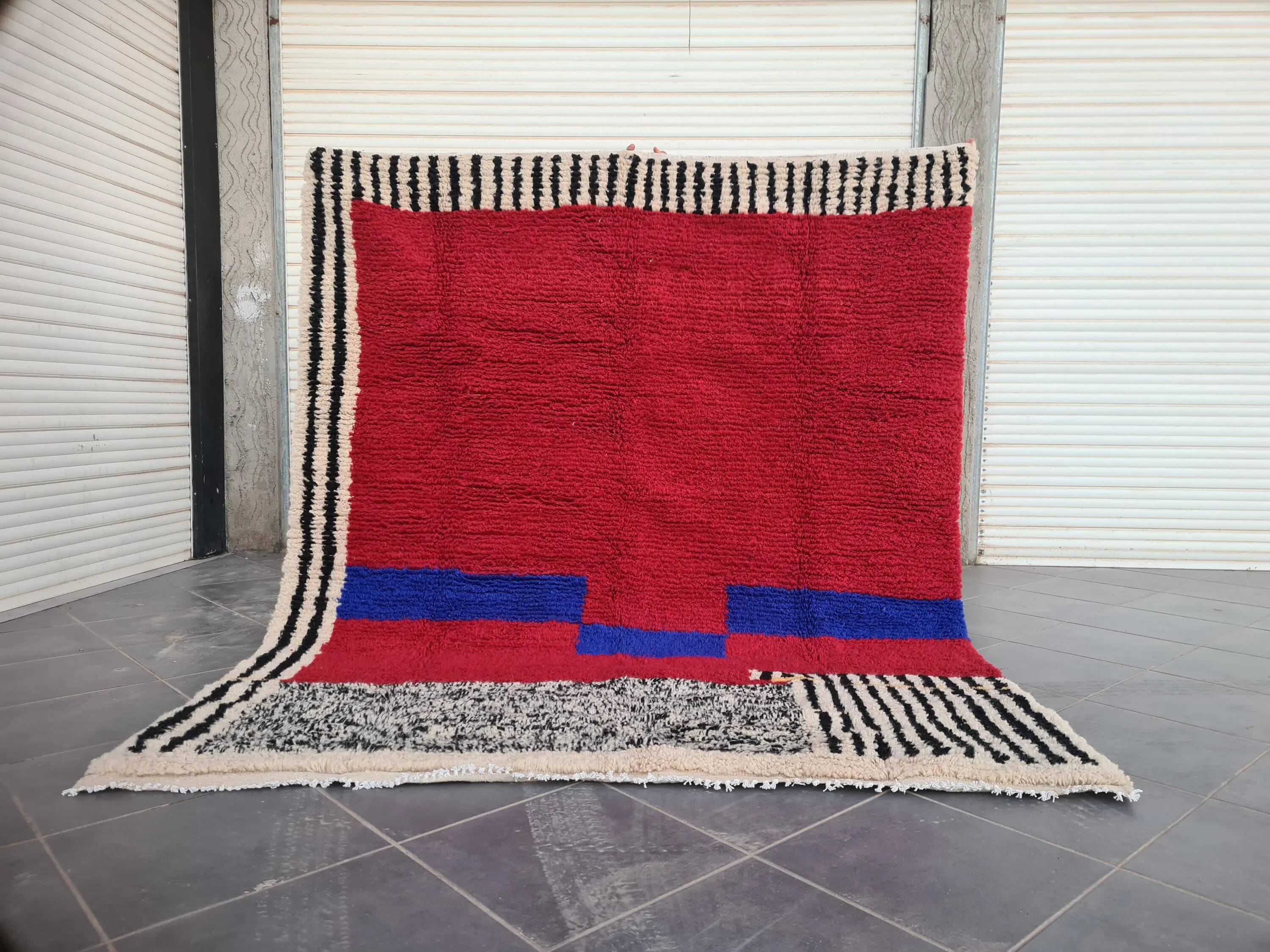 Handmade traditional carpet 250cm x 150cm Moroccan