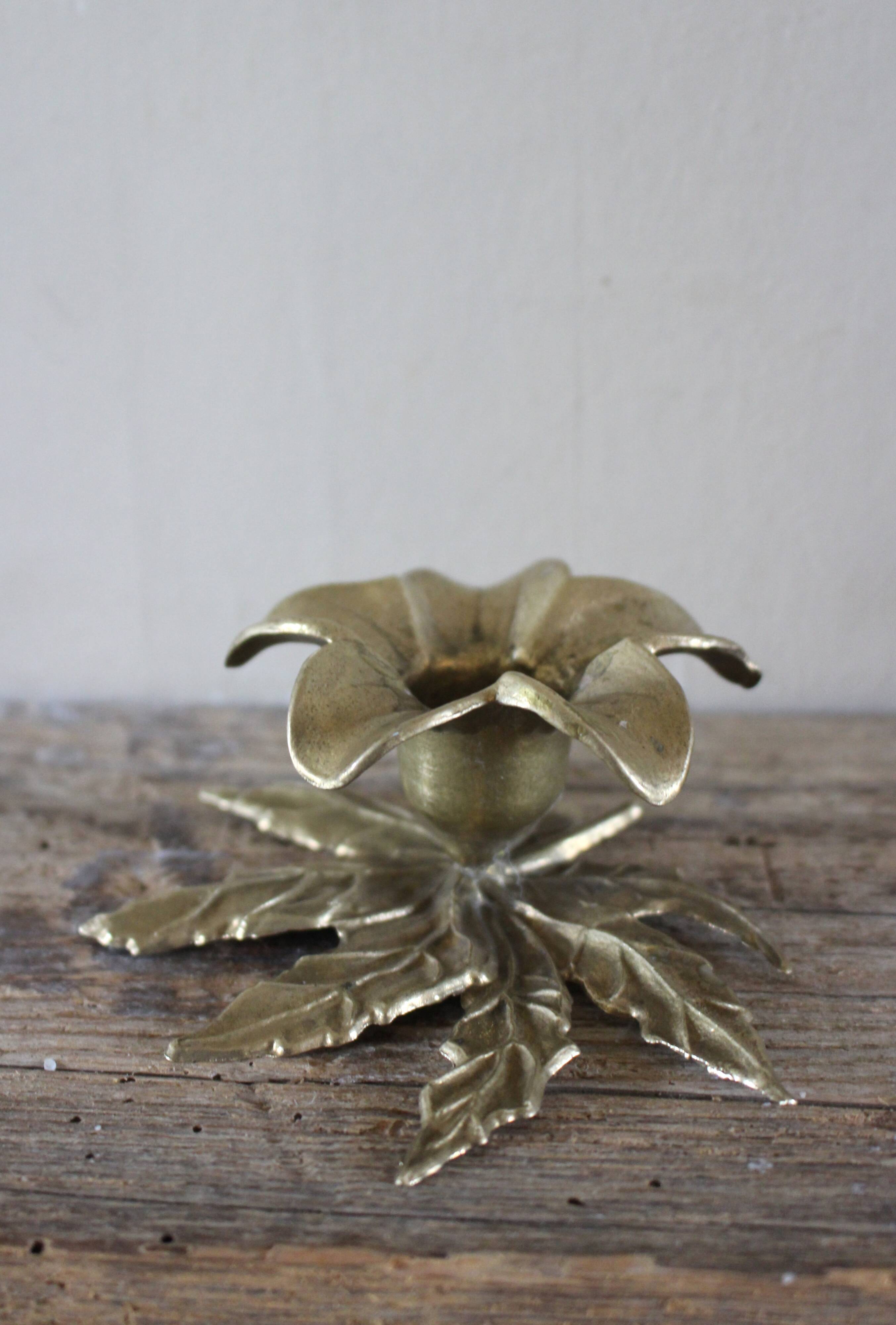 Flower candlestick Leaf base brass