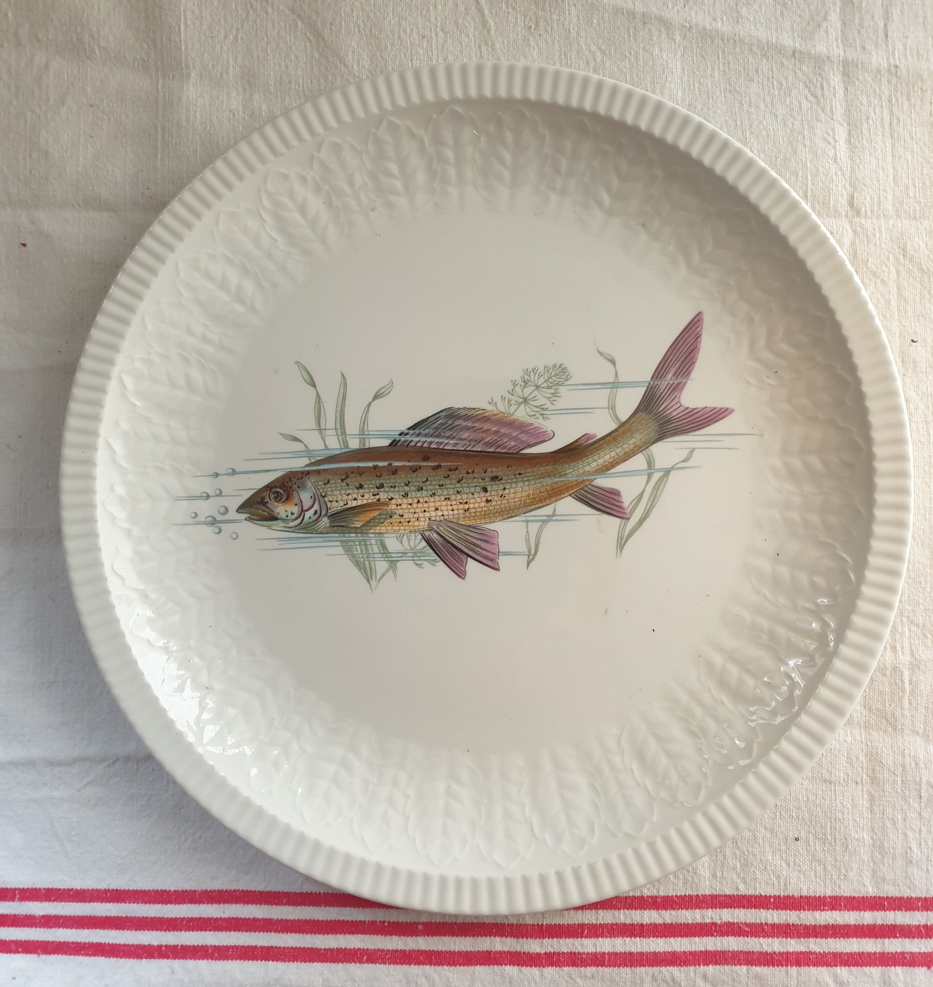 Fish set, 6 plates, sauce pot and saucer
