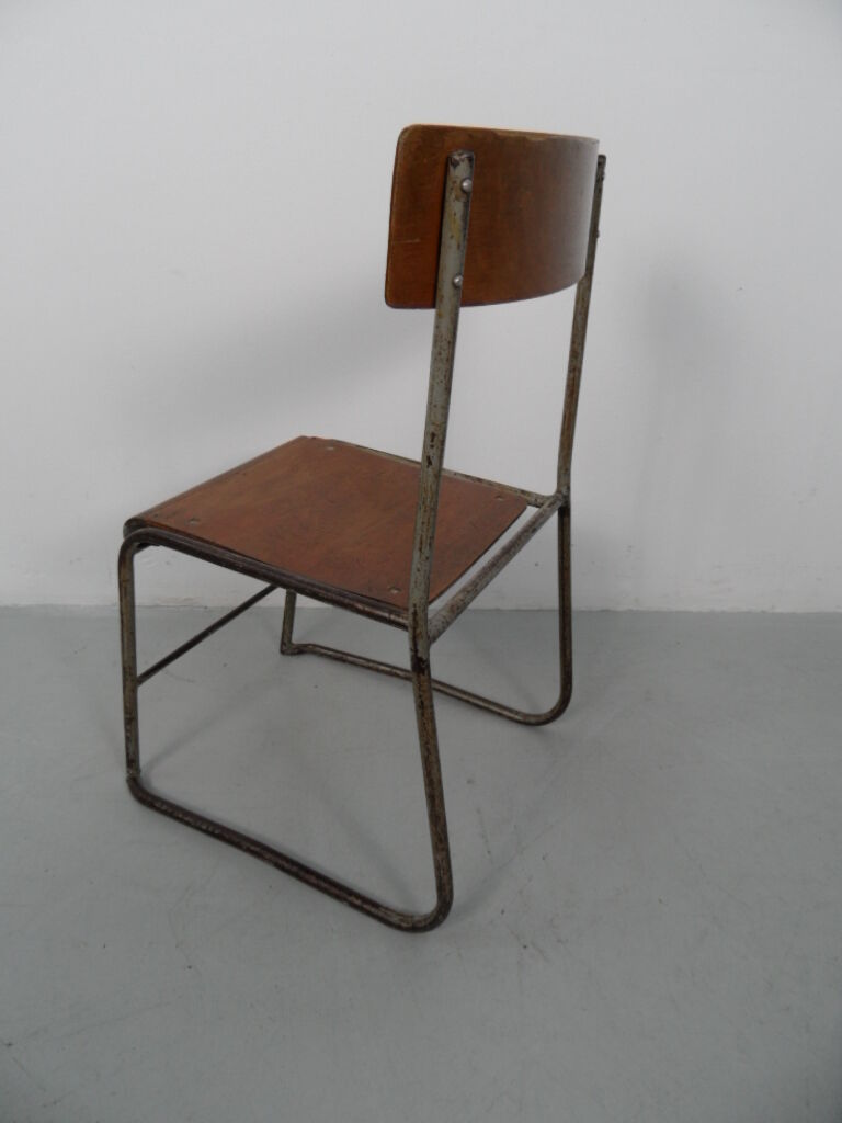 Chaise industrielle pour enfants des années 1950