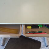 Desk and chair child Thur op Holland