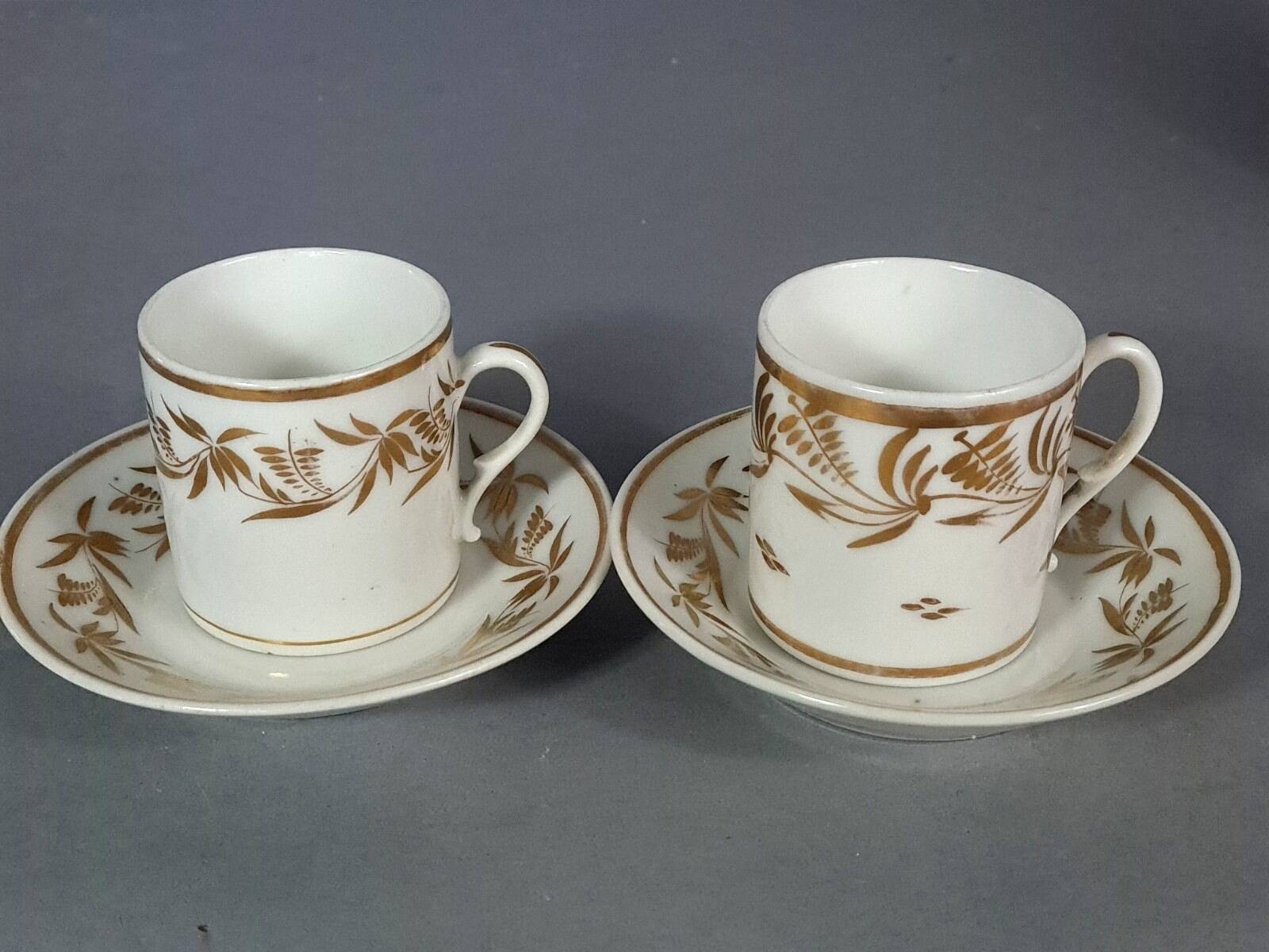 Antique coffee service: jug + 2 cups, old Paris porcelain, 19th century C657