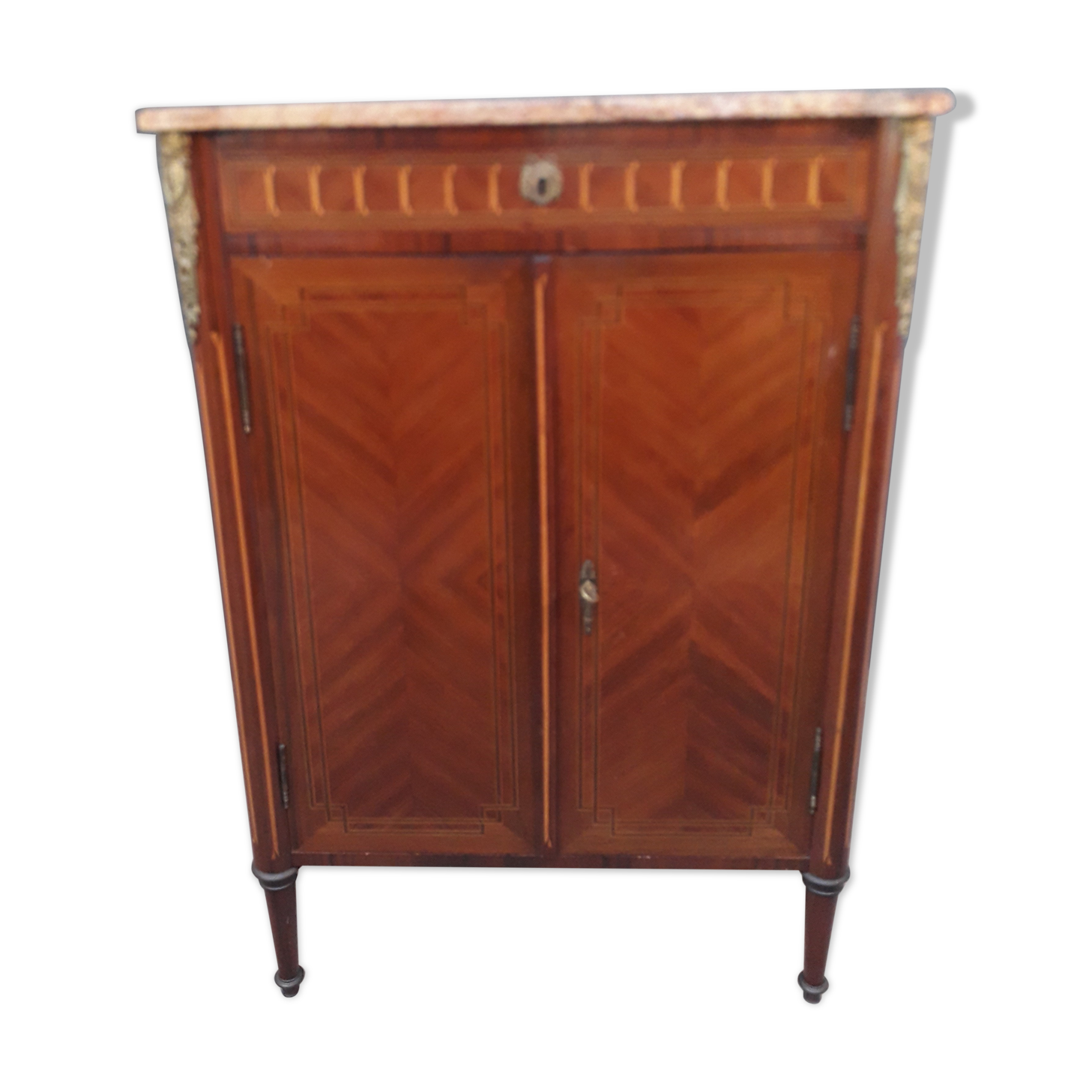 Buffet Louis XVI