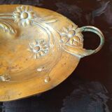 Brass fruit bowl 1900 - basket with embossed metal decoration art nouveau