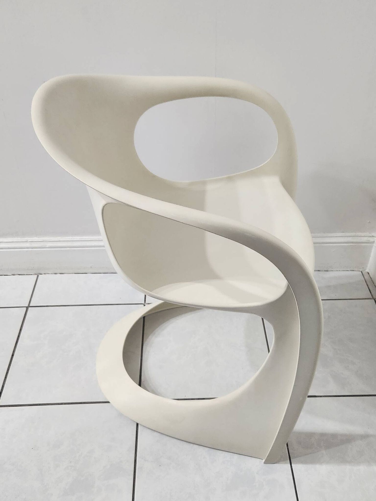 Fauteuil space age Casala par Alexander Begge