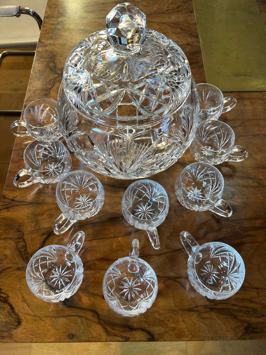 Crystal punch service