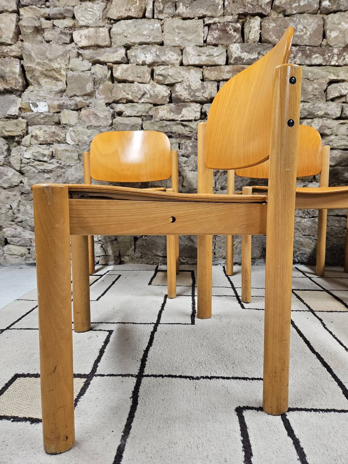 Lot 6 Danish stackable chairs 1970 vintage