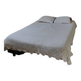 Bedspread and pillowcase set
